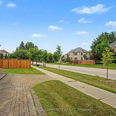 20, Fern, Langstaff, Richmond Hill