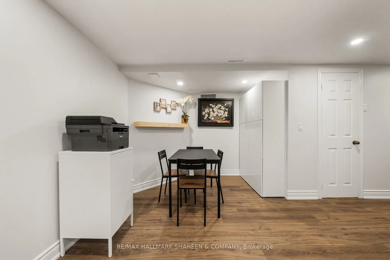 184, Castle Rock, North Richvale, Richmond Hill