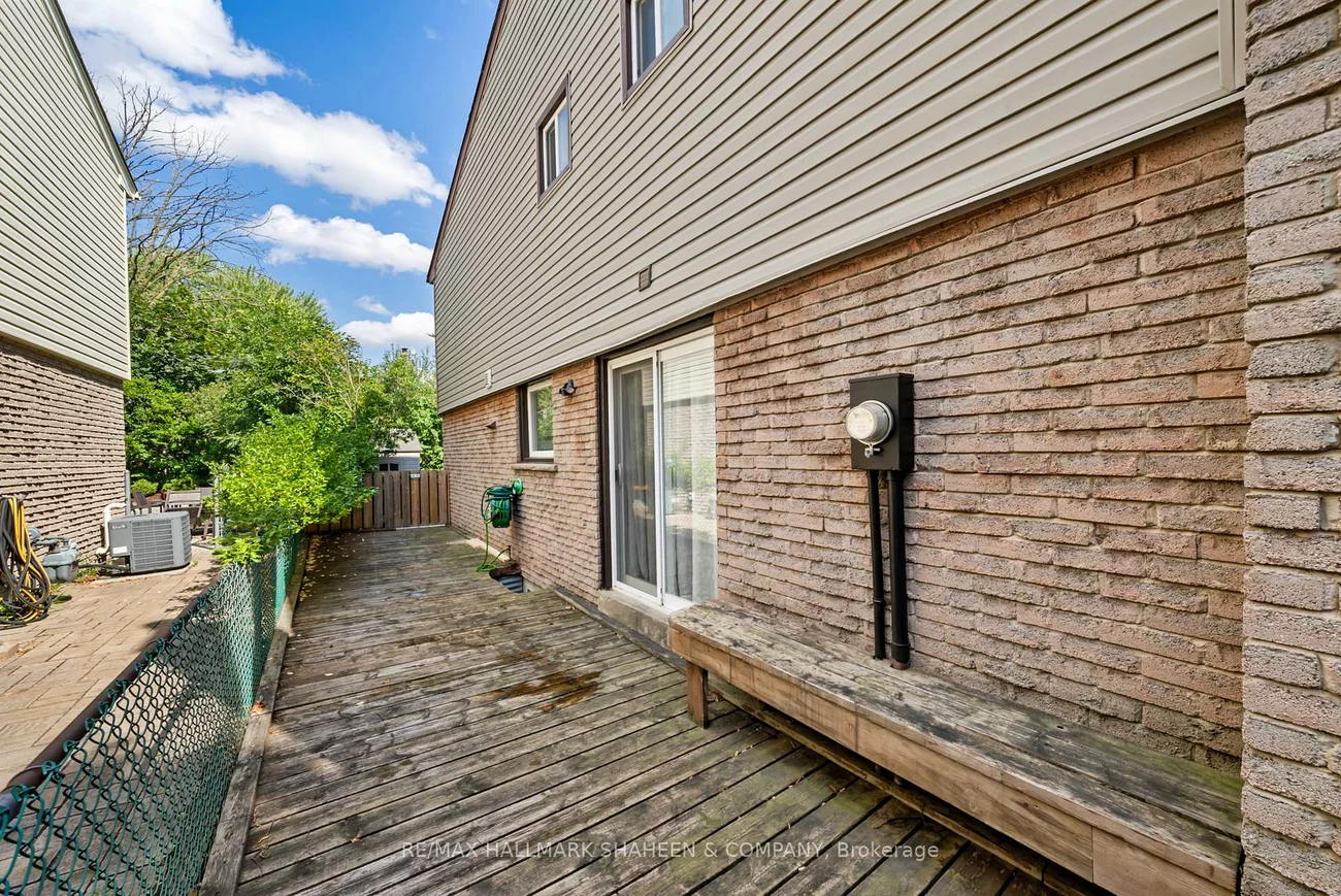 184, Castle Rock, North Richvale, Richmond Hill