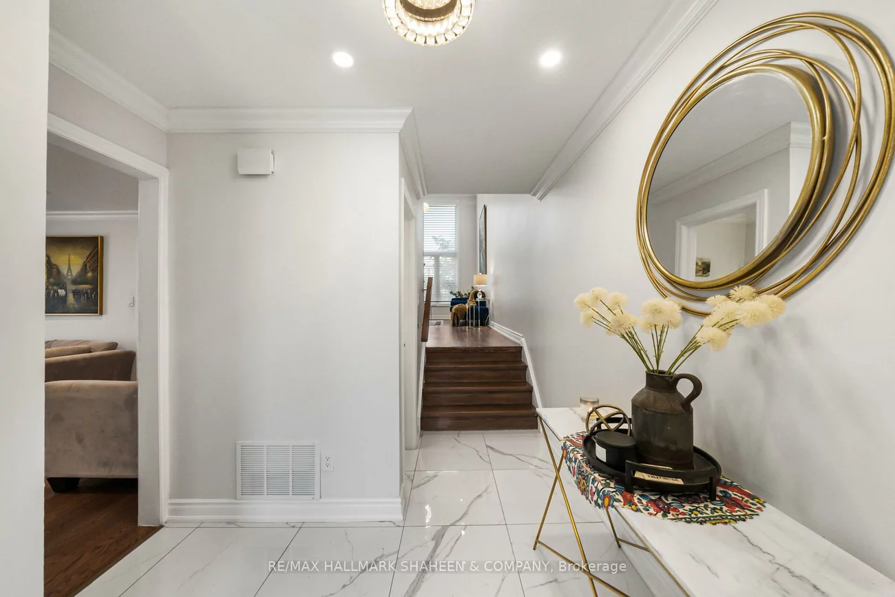184, Castle Rock, North Richvale, Richmond Hill