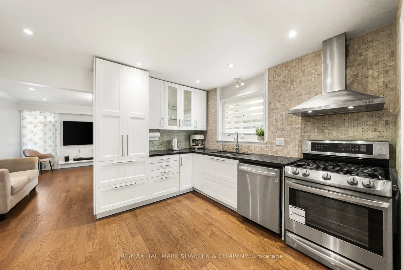 184, Castle Rock, North Richvale, Richmond Hill