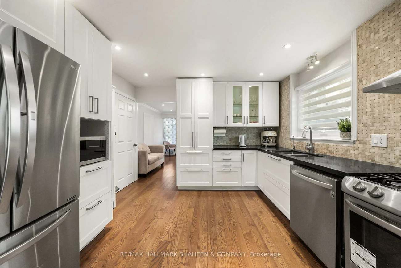 184, Castle Rock, North Richvale, Richmond Hill