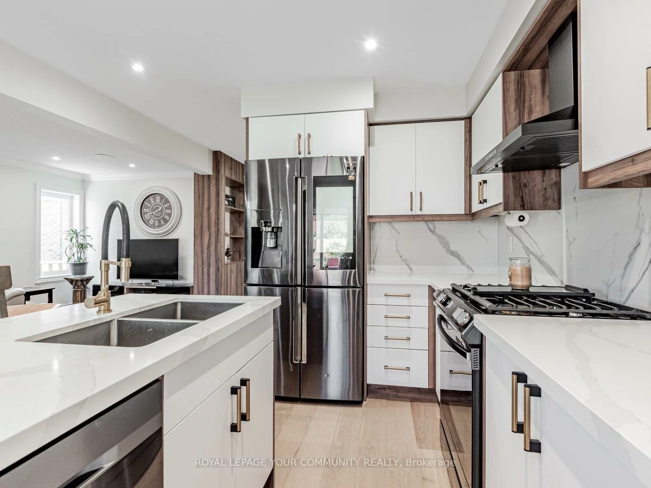5, Mandel, Devonsleigh, Richmond Hill