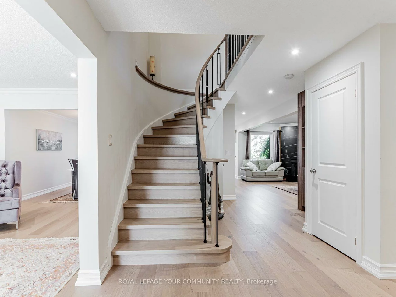 5, Mandel, Devonsleigh, Richmond Hill