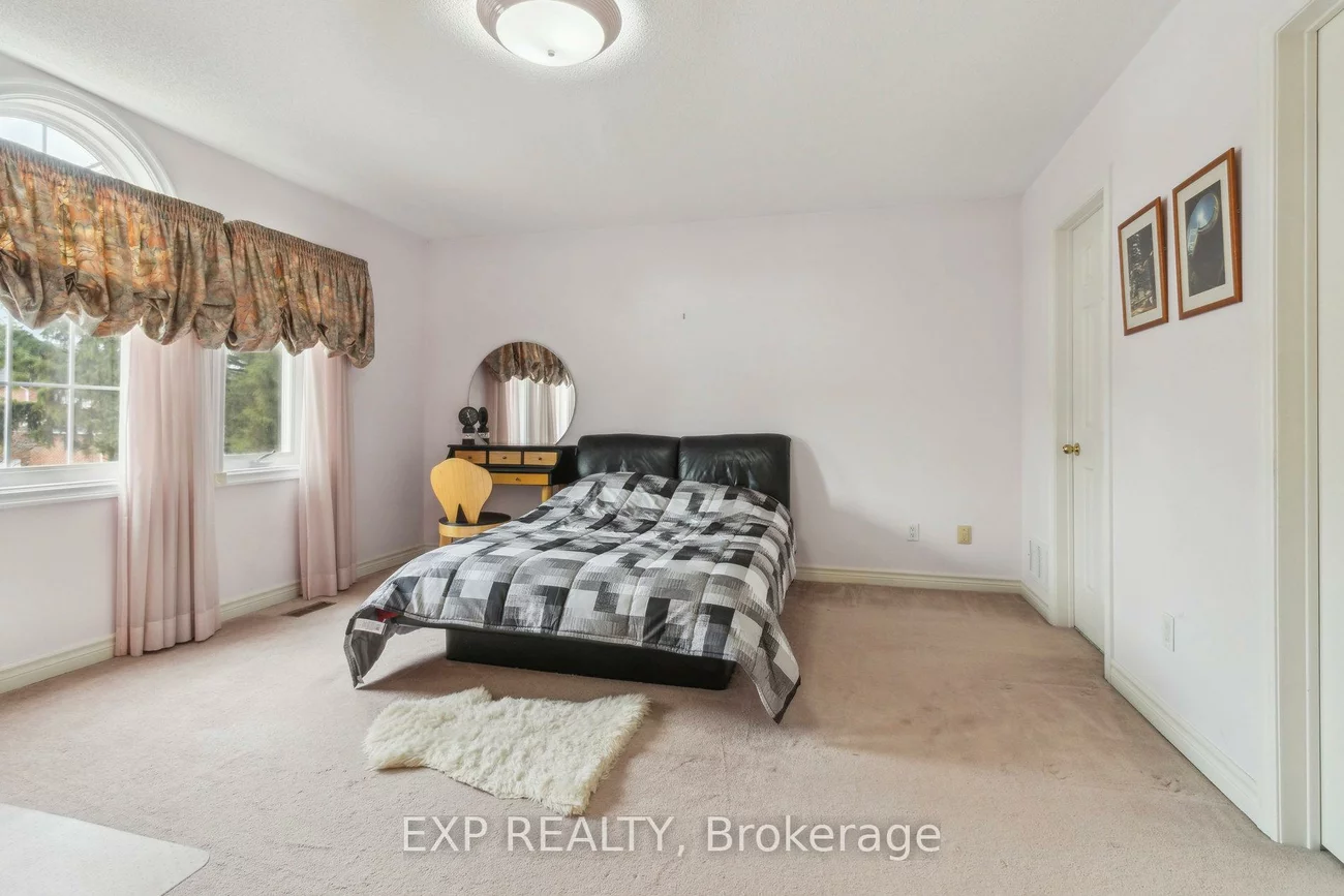 21, Cantex, Devonsleigh, Richmond Hill