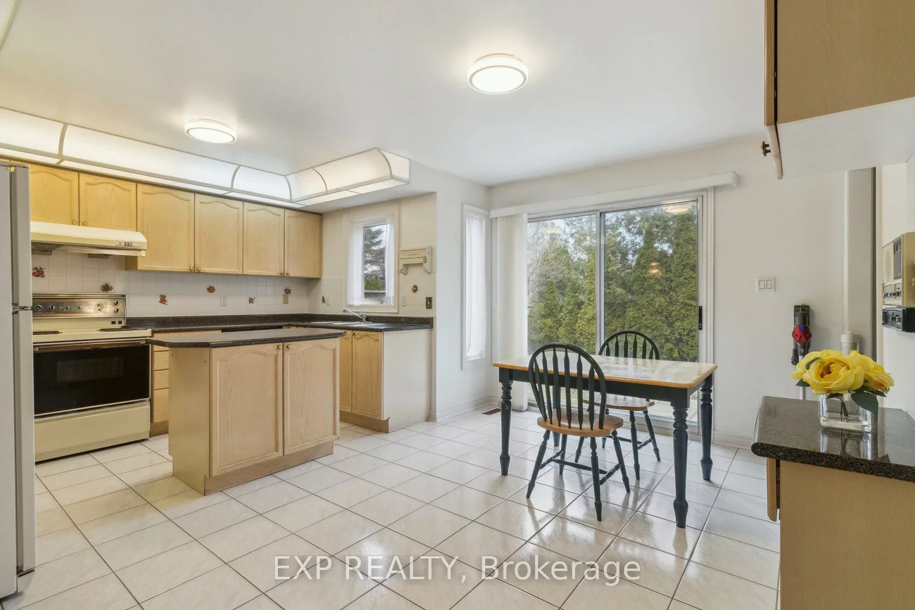21, Cantex, Devonsleigh, Richmond Hill