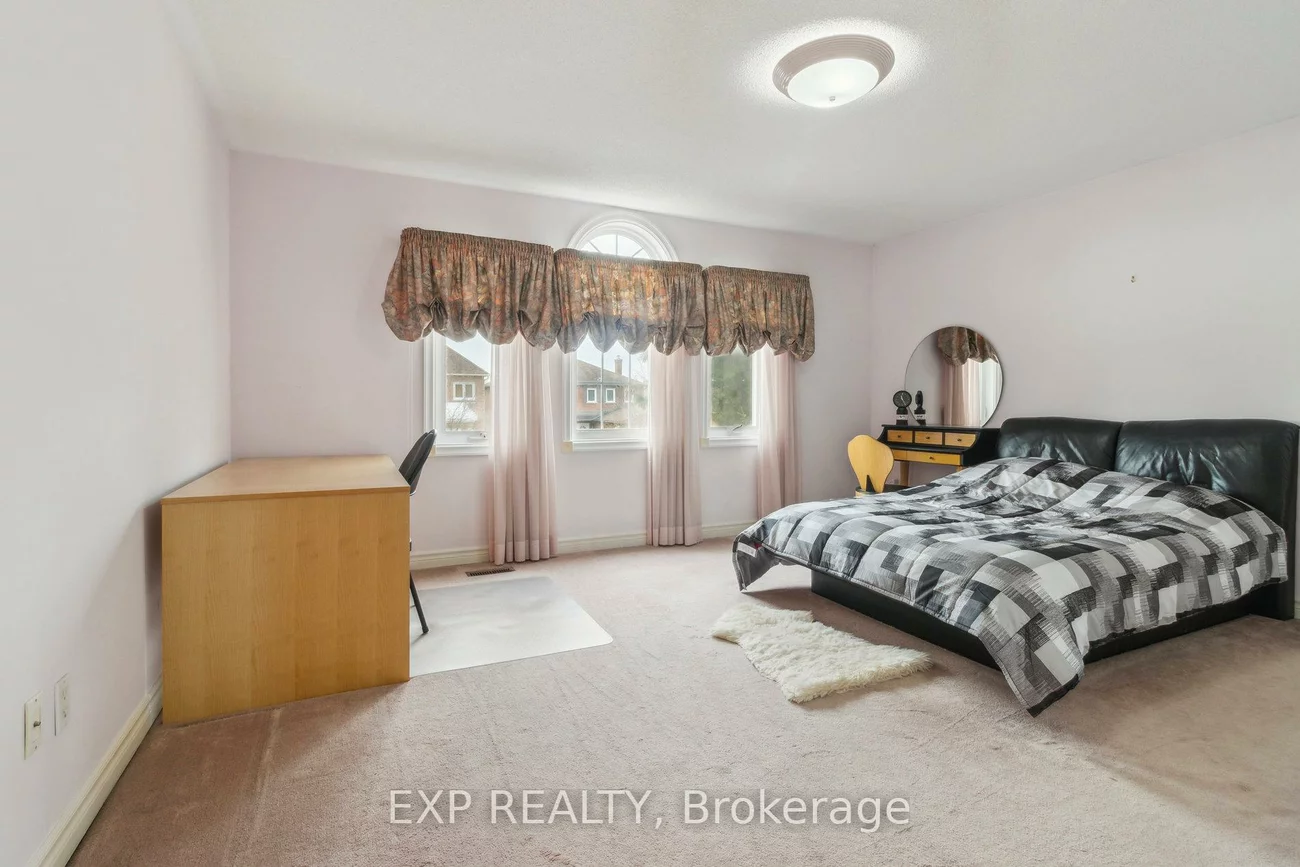 21, Cantex, Devonsleigh, Richmond Hill