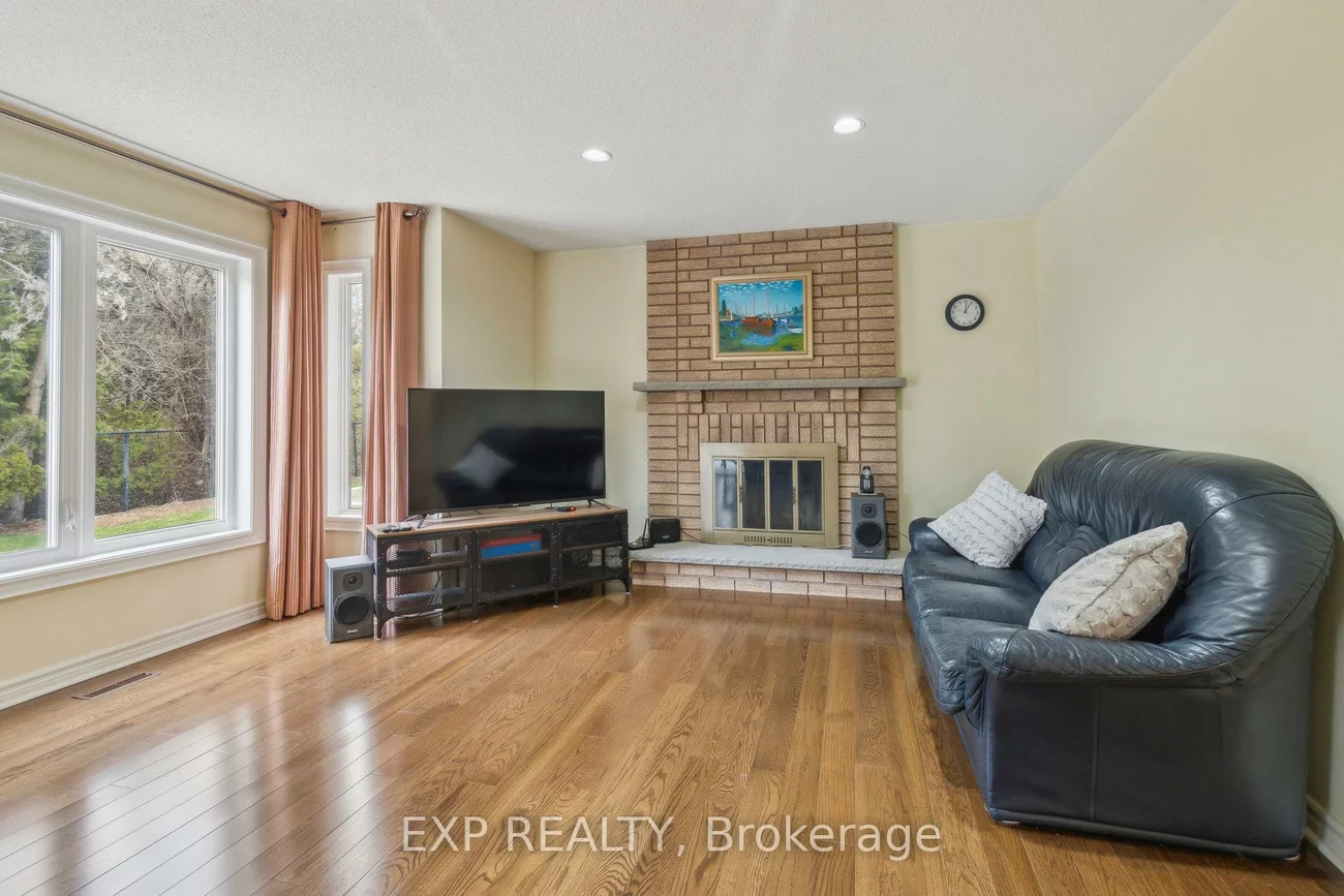 21, Cantex, Devonsleigh, Richmond Hill