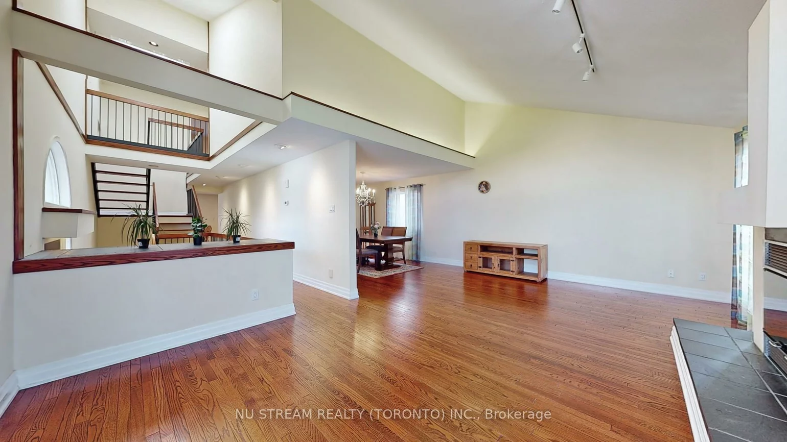 15, Bond, Oak Ridges, Richmond Hill