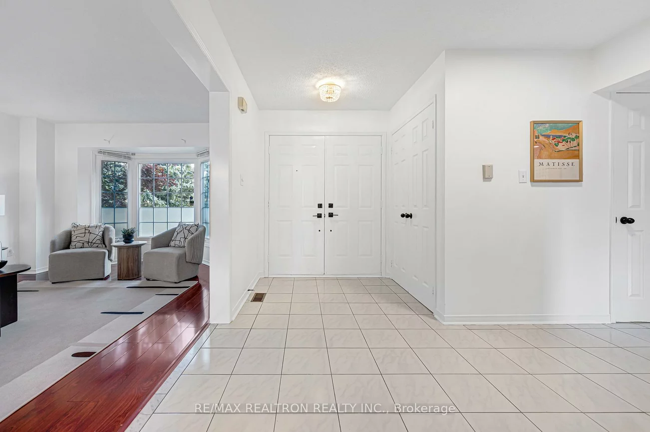 37, Dumaurier, Devonsleigh, Richmond Hill