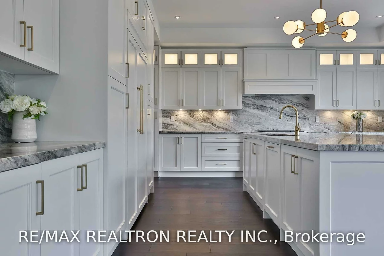 212, Sussex, Harding, Richmond Hill