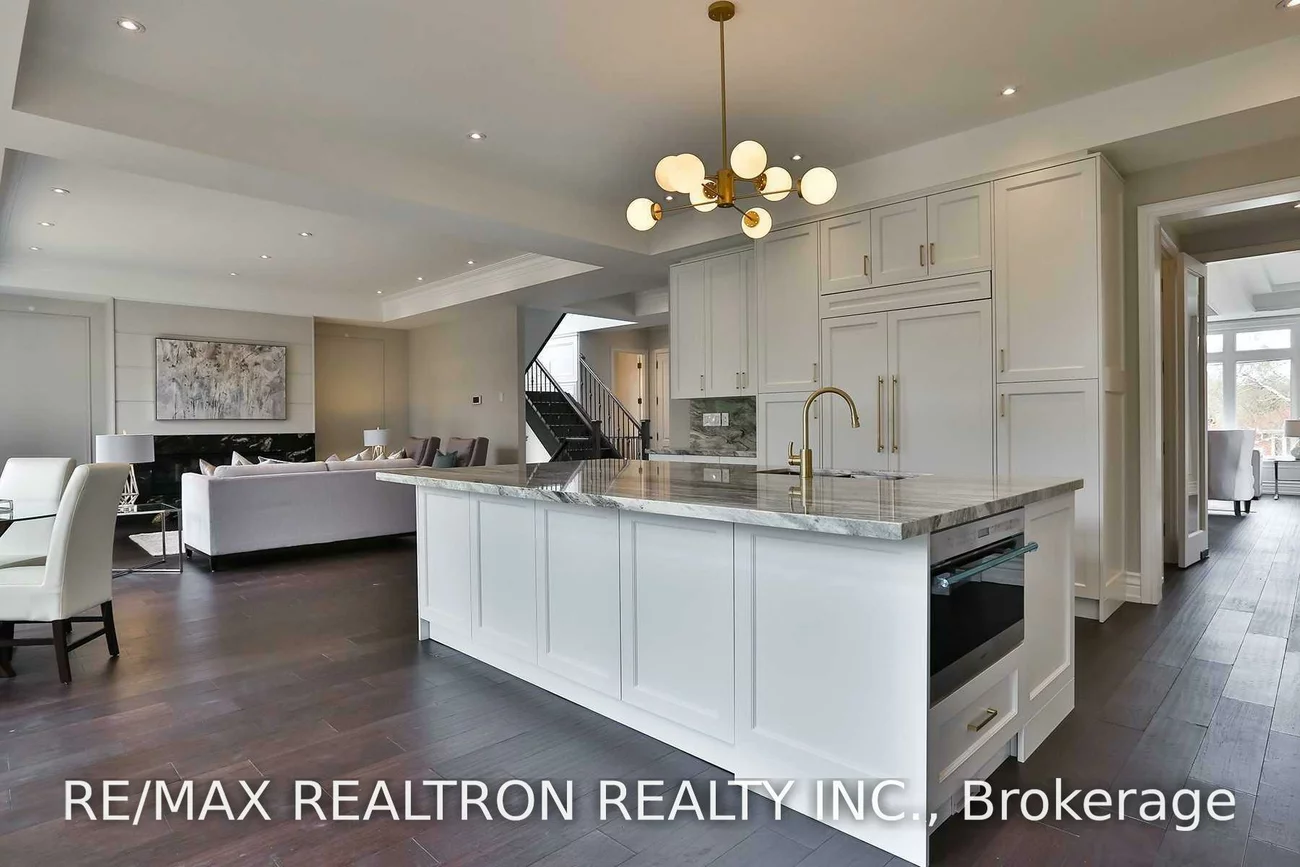 212, Sussex, Harding, Richmond Hill