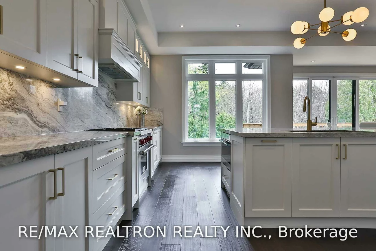 212, Sussex, Harding, Richmond Hill