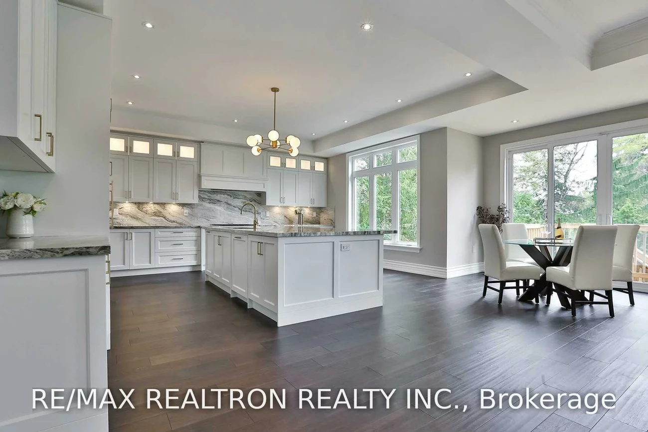 212, Sussex, Harding, Richmond Hill