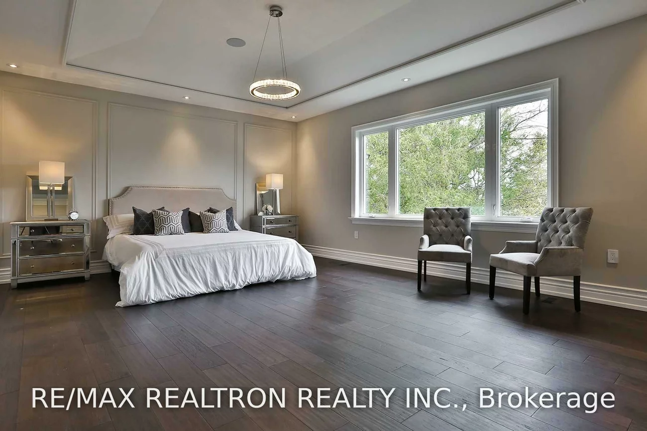 212, Sussex, Harding, Richmond Hill