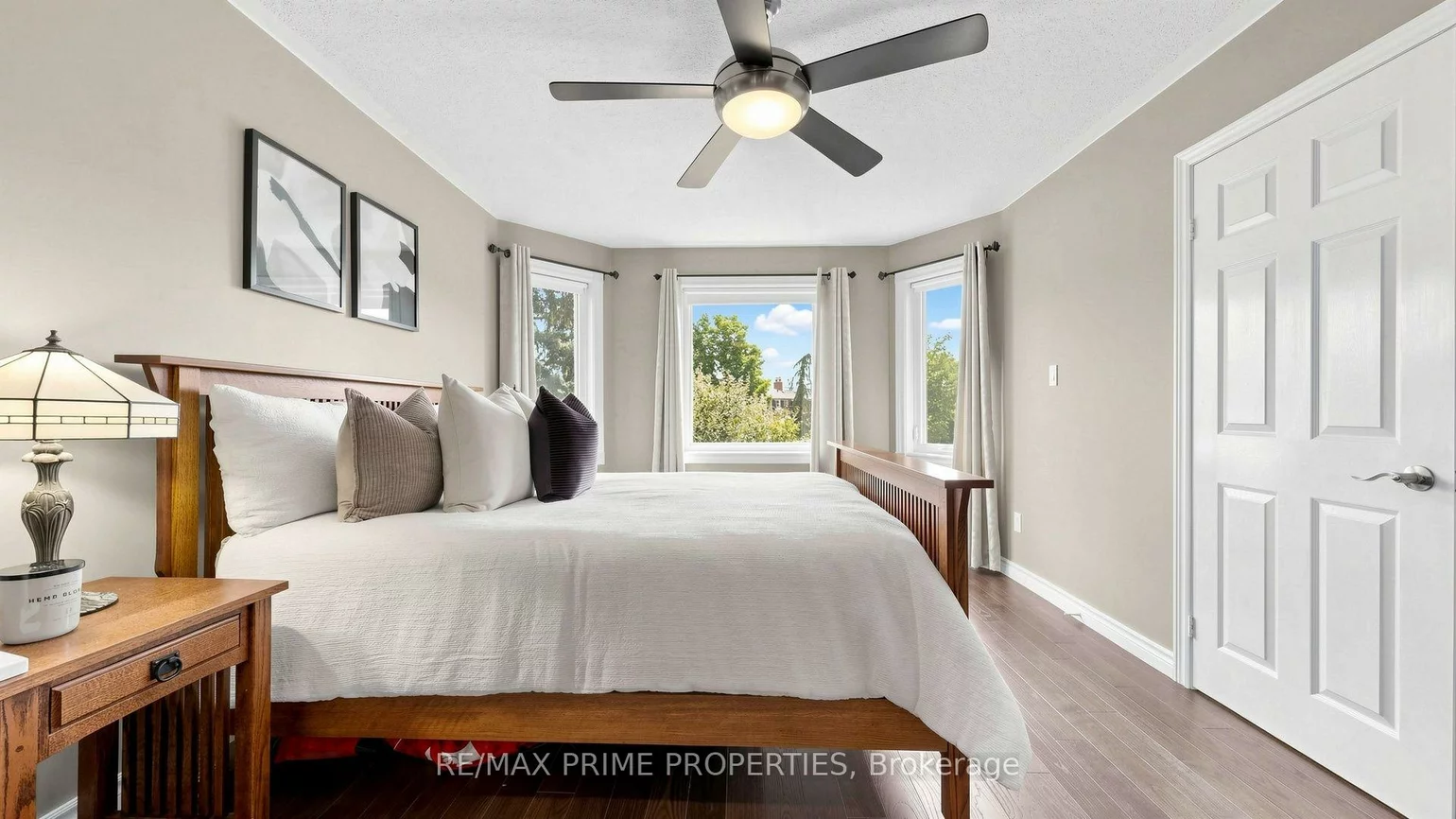 15, Marsh, North Richvale, Richmond Hill