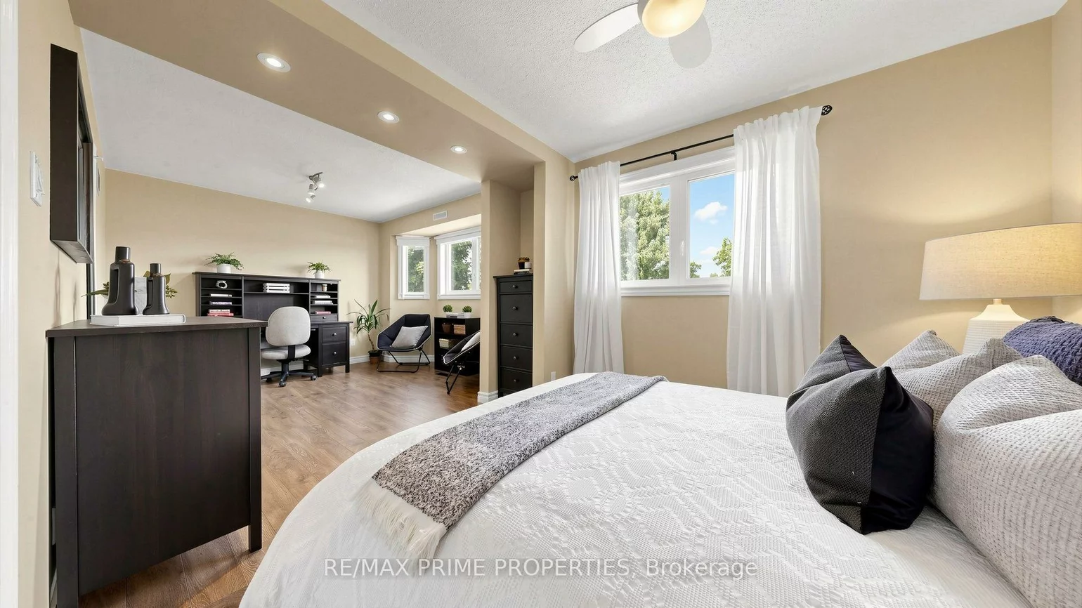 15, Marsh, North Richvale, Richmond Hill
