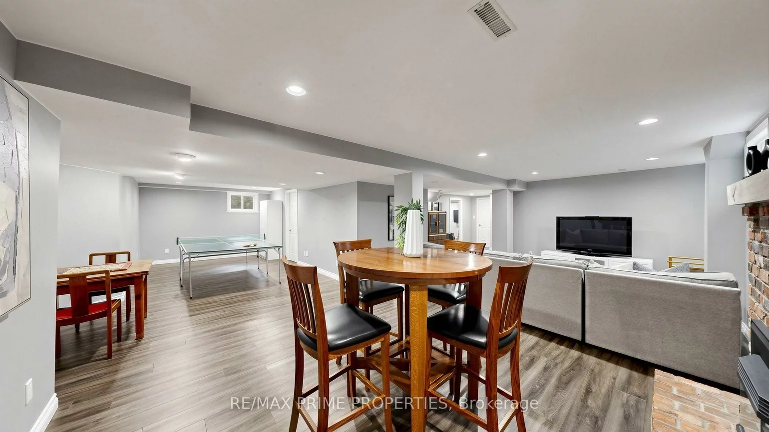 15, Marsh, North Richvale, Richmond Hill