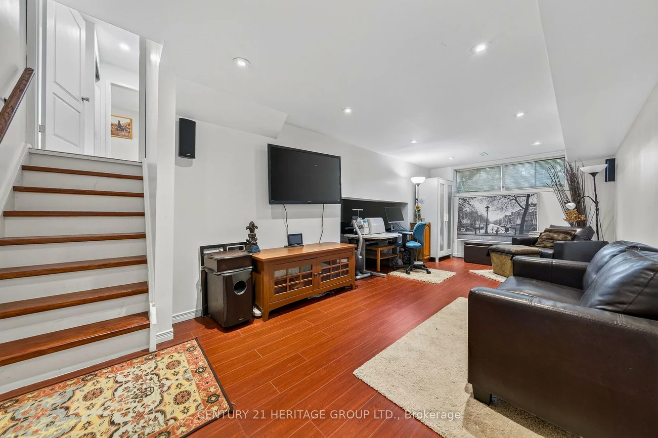 38, Kitsilano, North Richvale, Richmond Hill