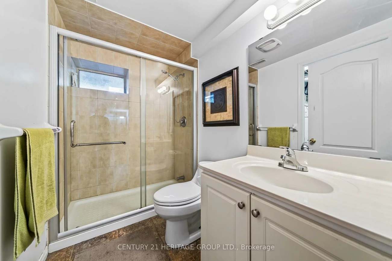 38, Kitsilano, North Richvale, Richmond Hill