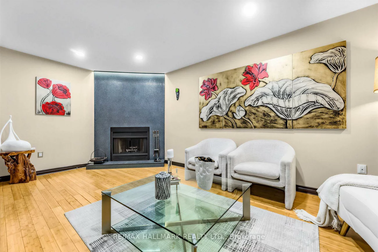 106, Larratt, Westbrook, Richmond Hill