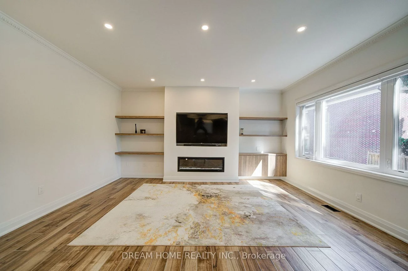 5, Silk, Langstaff, Richmond Hill
