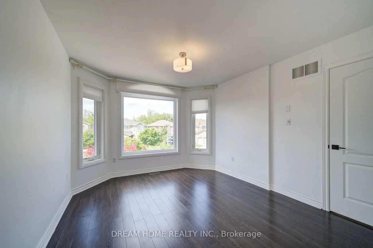 5, Silk, Langstaff, Richmond Hill