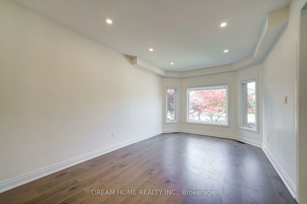 5, Silk, Langstaff, Richmond Hill