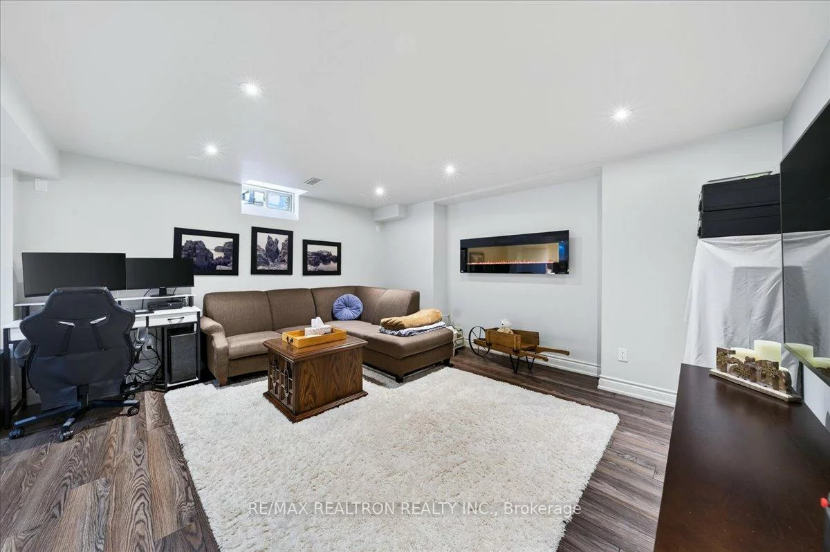 158, Nantucket, Oak Ridges Lake Wilcox, Richmond Hill
