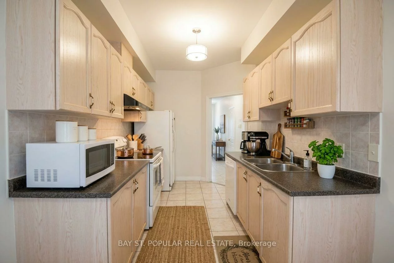 49, Angelica, Rouge Woods, Richmond Hill