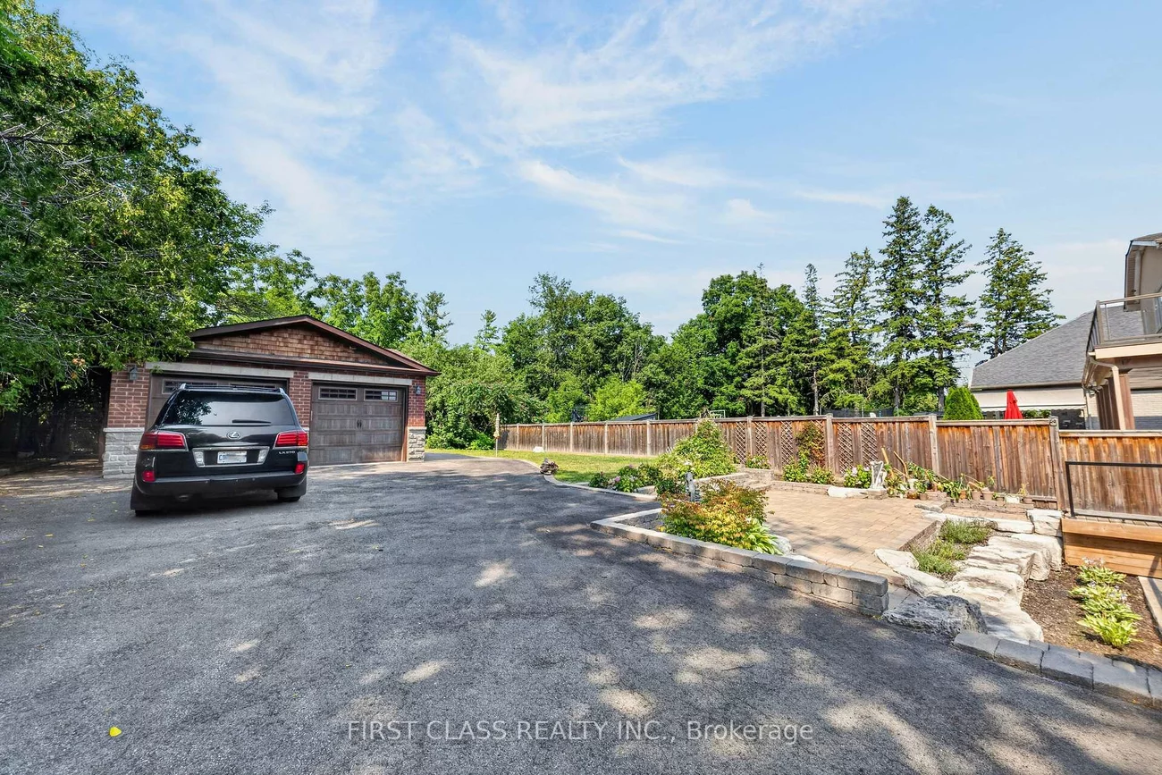 302, Brookside, Westbrook, Richmond Hill