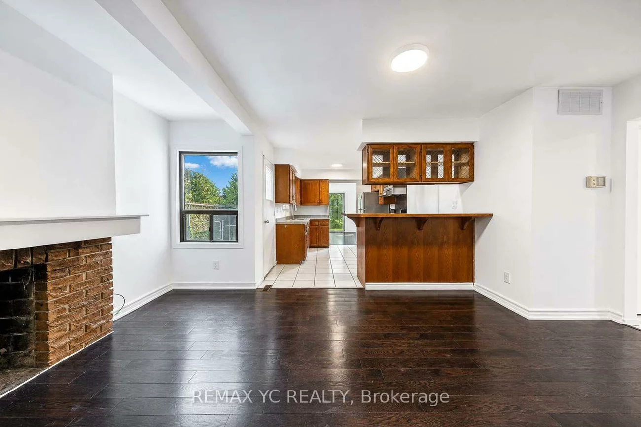 35, Kitsilano, North Richvale, Richmond Hill