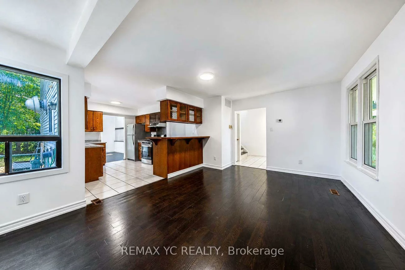 35, Kitsilano, North Richvale, Richmond Hill