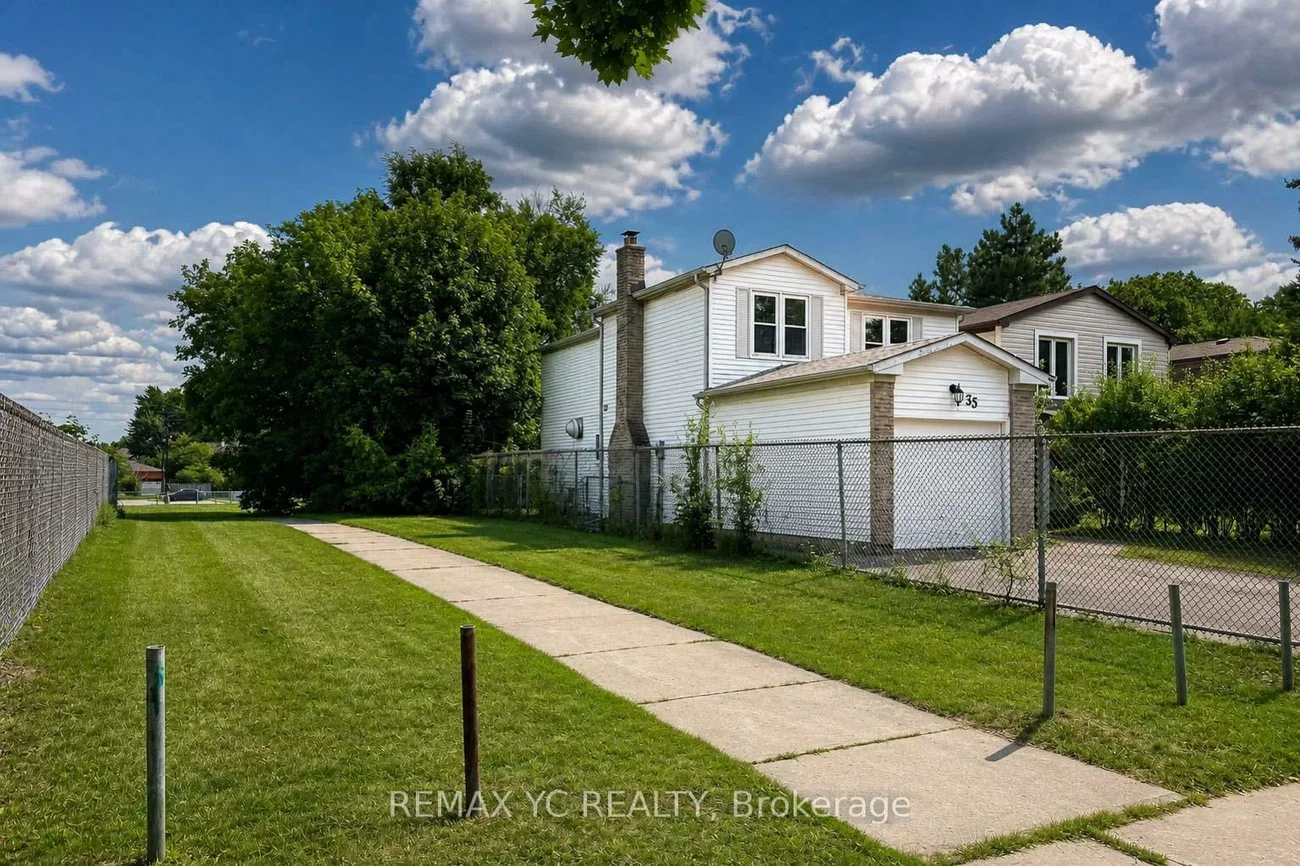 35, Kitsilano, North Richvale, Richmond Hill
