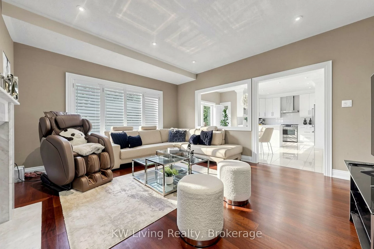 46, Clarendon, Bayview Hill, Richmond Hill