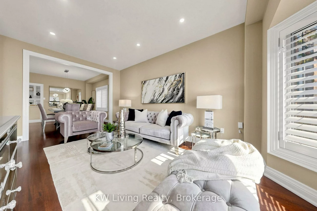 46, Clarendon, Bayview Hill, Richmond Hill
