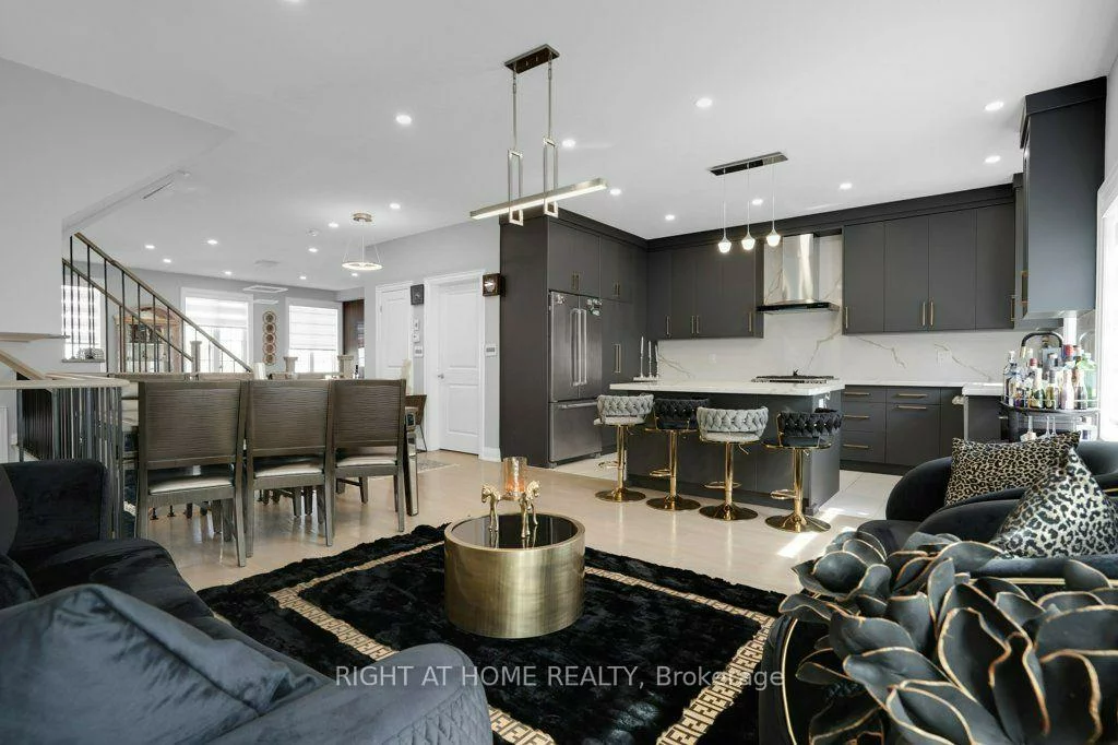 6, Plowman, Rouge Woods, Richmond Hill