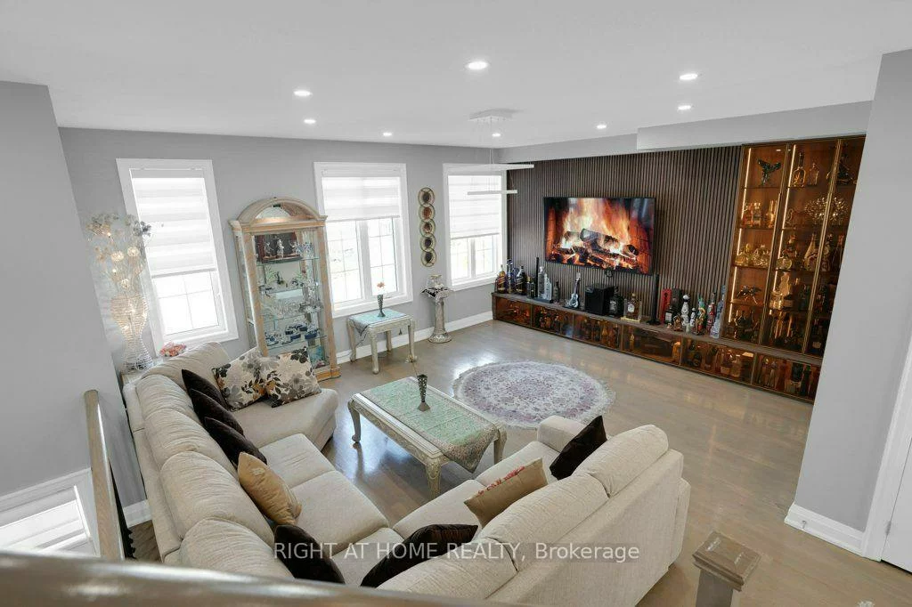 6, Plowman, Rouge Woods, Richmond Hill