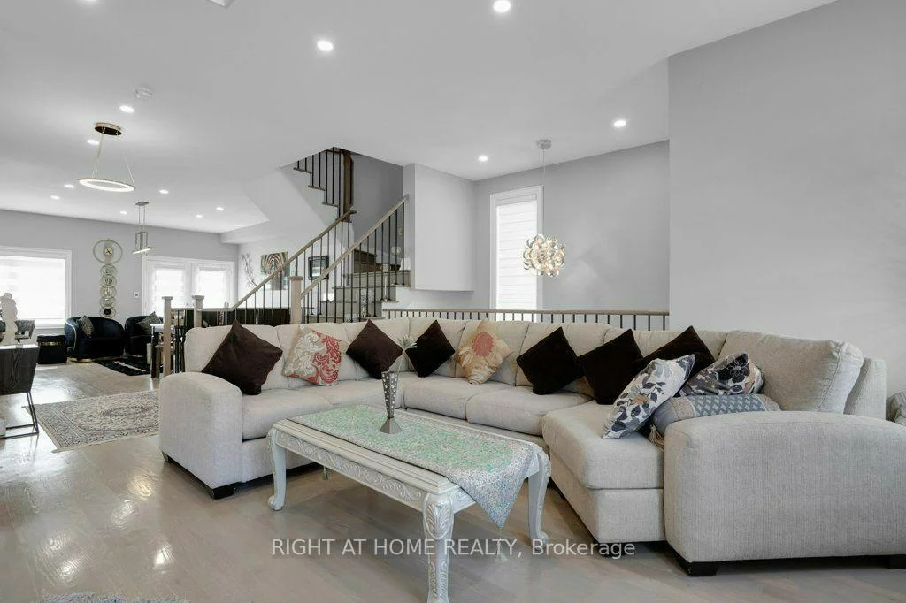 6, Plowman, Rouge Woods, Richmond Hill