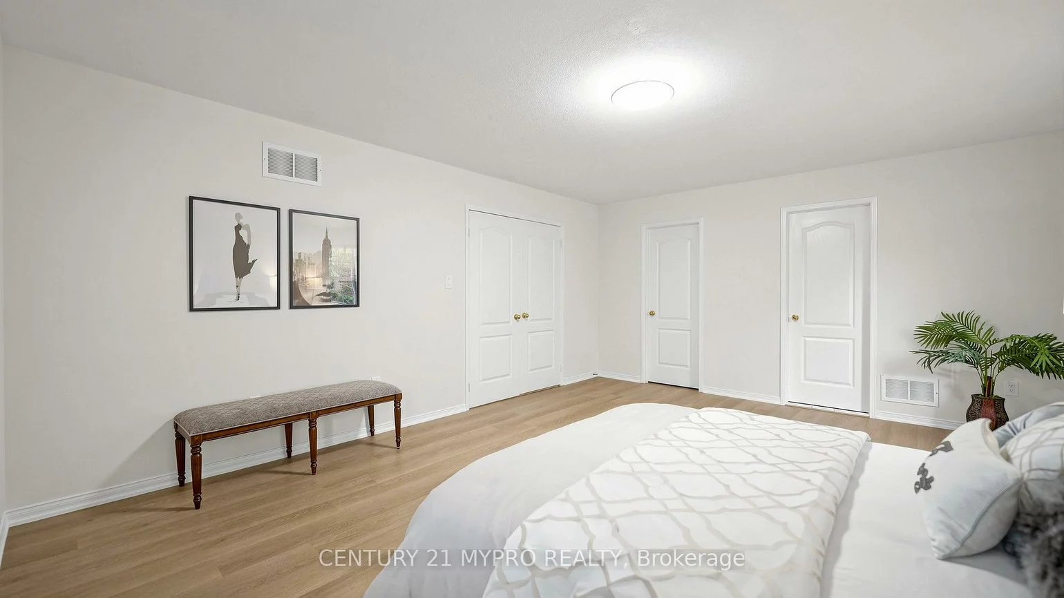 50, Greenbank, Jefferson, Richmond Hill