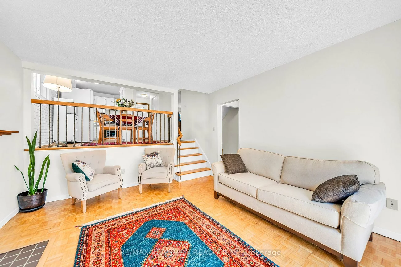 199, Weldrick, North Richvale, Richmond Hill