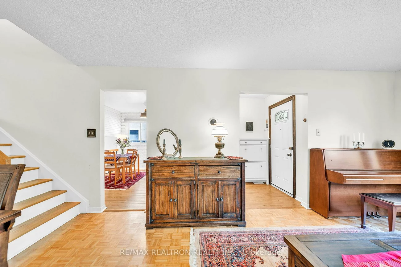 199, Weldrick, North Richvale, Richmond Hill