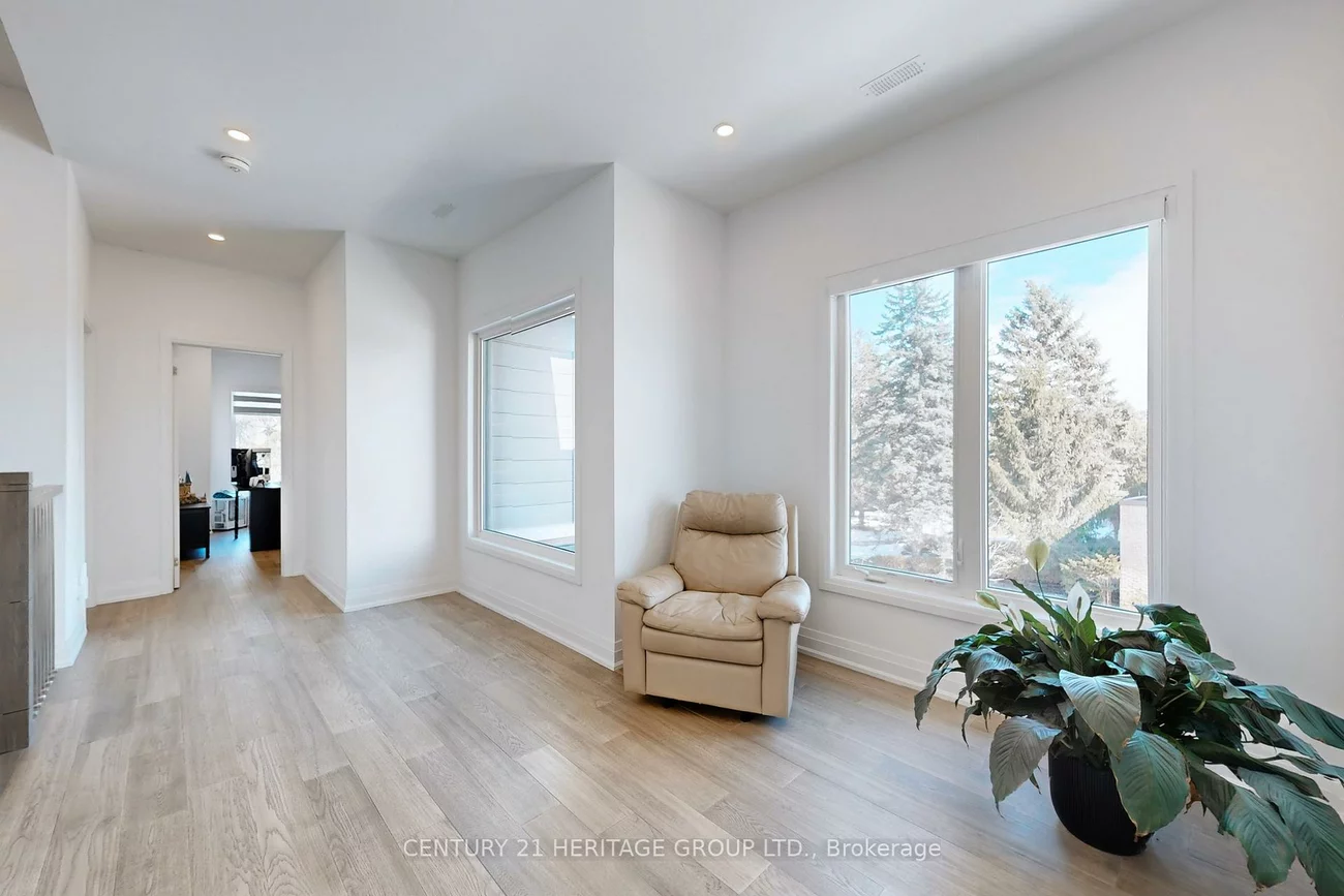 251, Oxford, Mill Pond, Richmond Hill