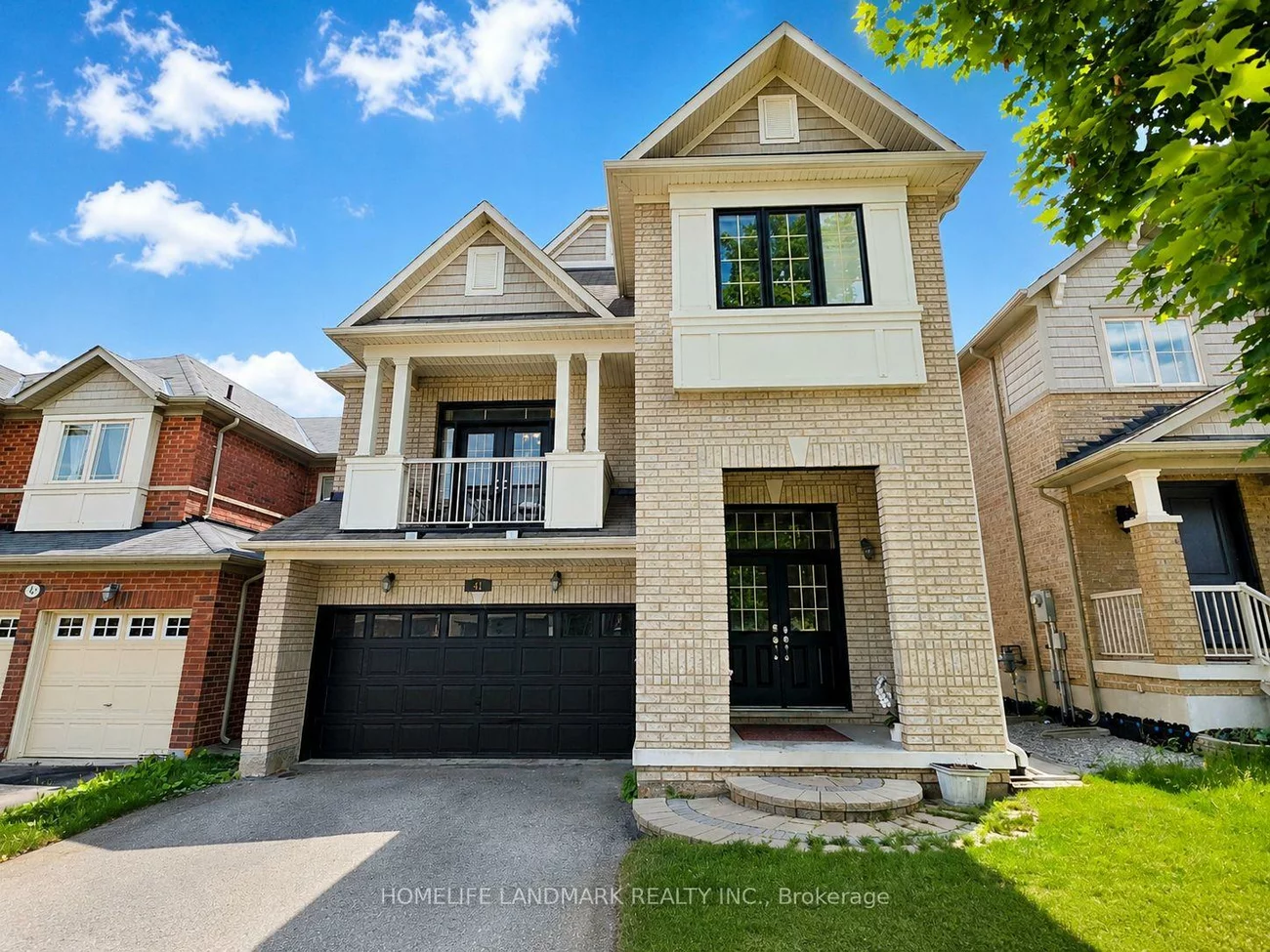 41, Mansard, Jefferson, Richmond Hill