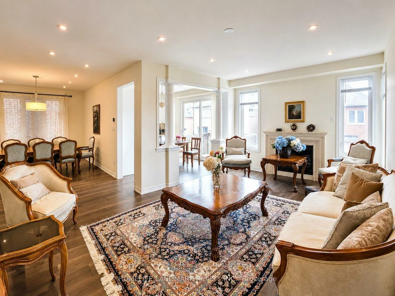 41, Mansard, Jefferson, Richmond Hill