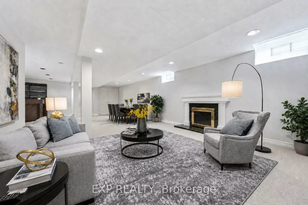 19, Springbrook, Langstaff, Richmond Hill