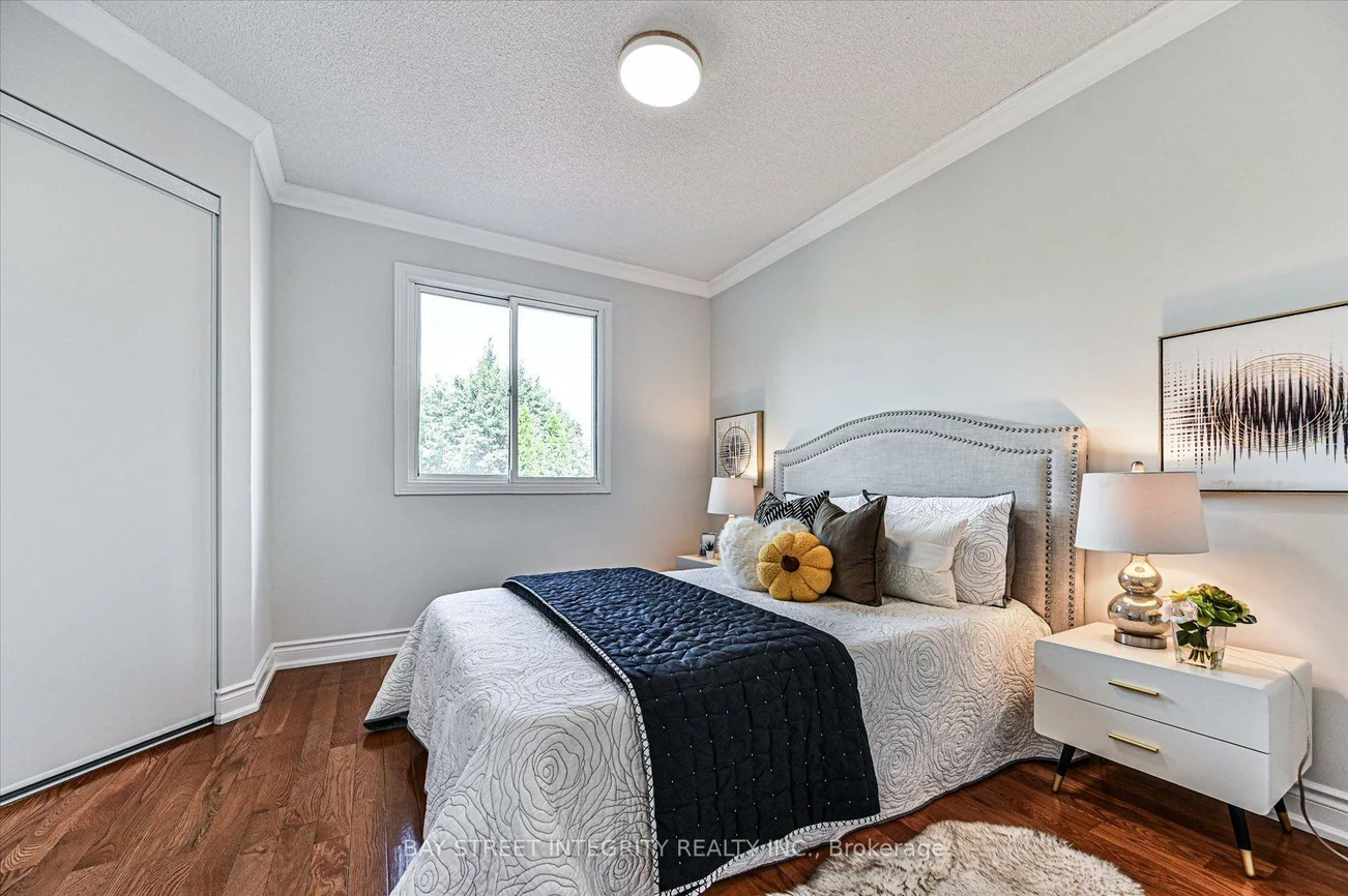 27, Samantha, Doncrest, Richmond Hill