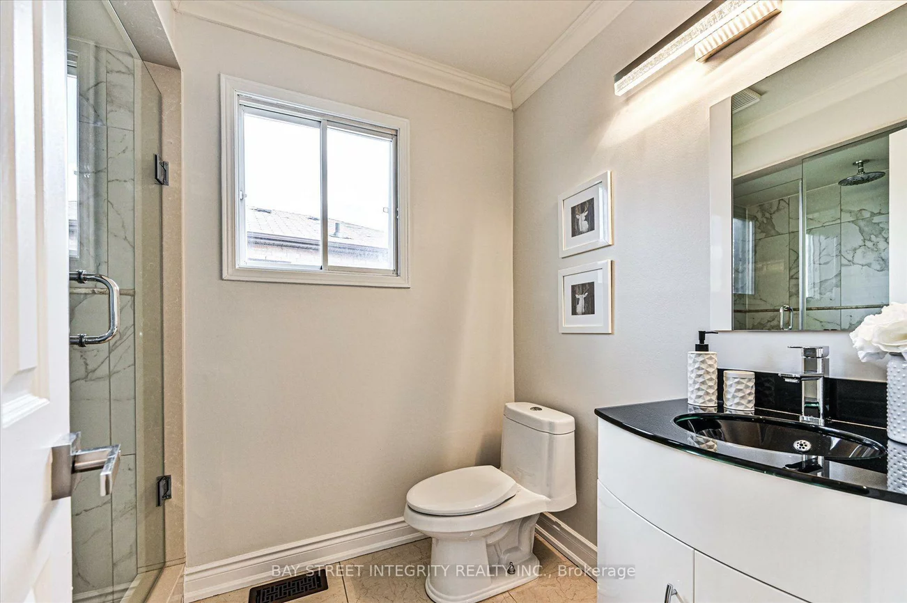 27, Samantha, Doncrest, Richmond Hill