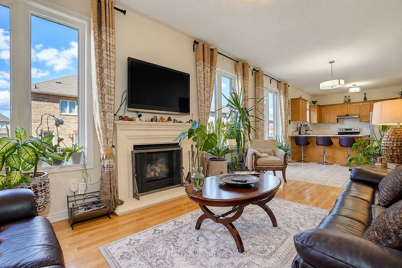 14, Shiner, Oak Ridges, Richmond Hill