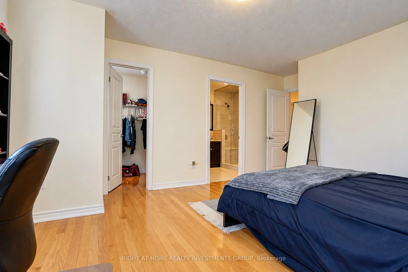 14, Shiner, Oak Ridges, Richmond Hill